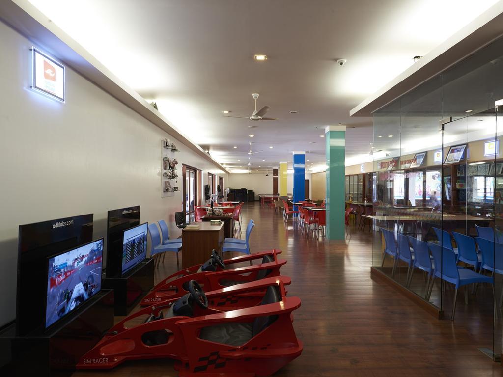 คลับ มาฮินดรา มาดิเครี คูร์ก Hotel ภายนอก รูปภาพ